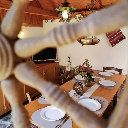 Casa Florica Wooden House Gura Raului