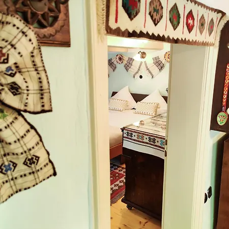 Holiday home Casa Florica Wooden House *